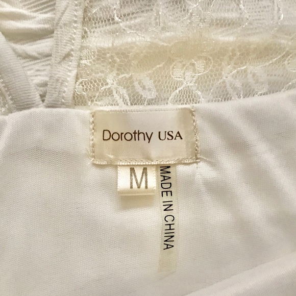 Dorothy USA Roses & Lace Dress - Picture 5 of 9